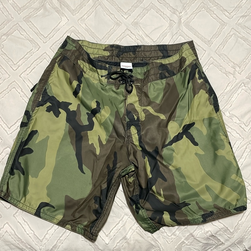 Birdwell Beach Britches, Men’s, Camo,100% Nylon,Made in USA.BRAND NEW,NEVER WORN